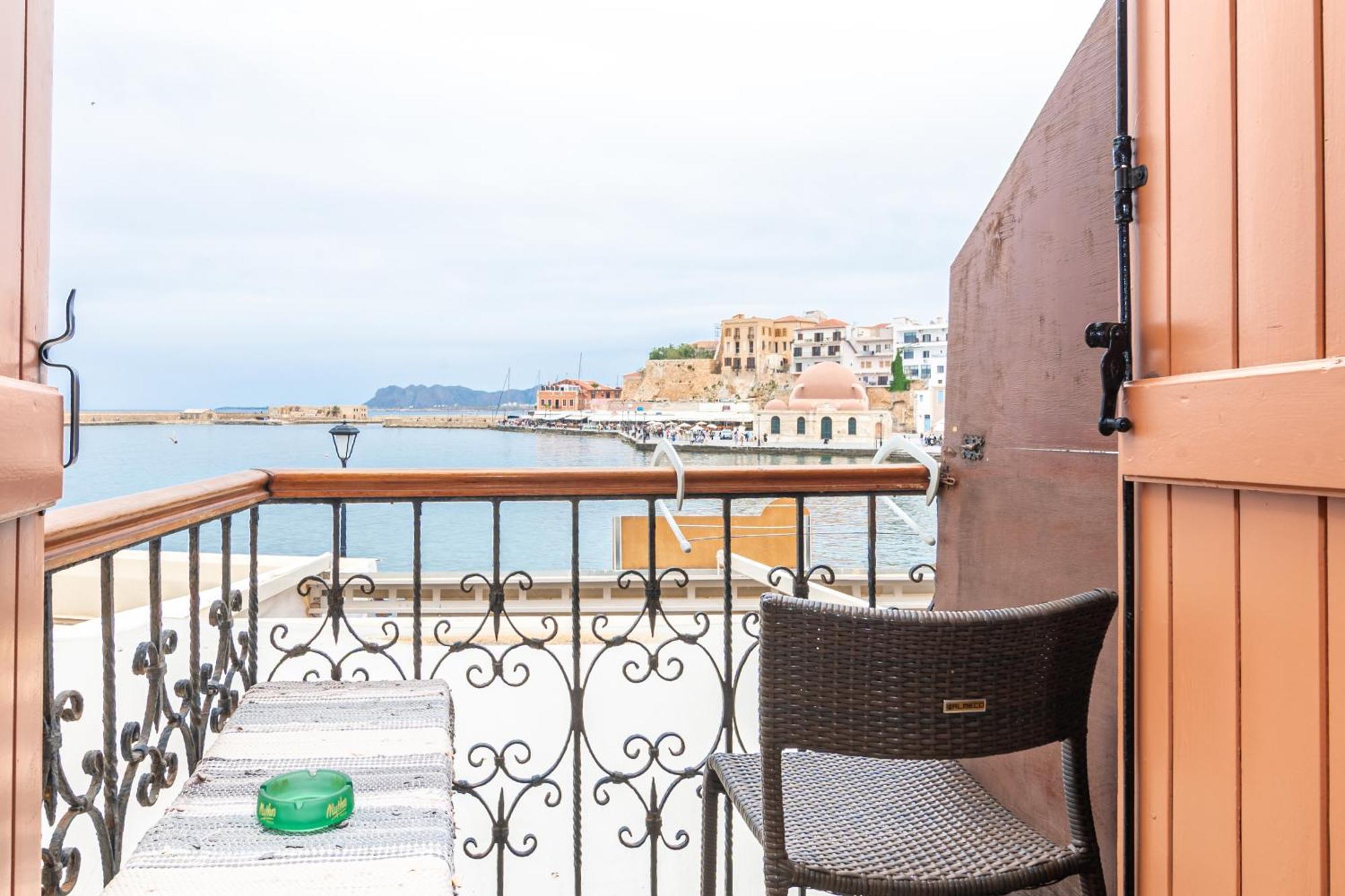 Villa Venezia Chrissi Akti Chania Exterior foto