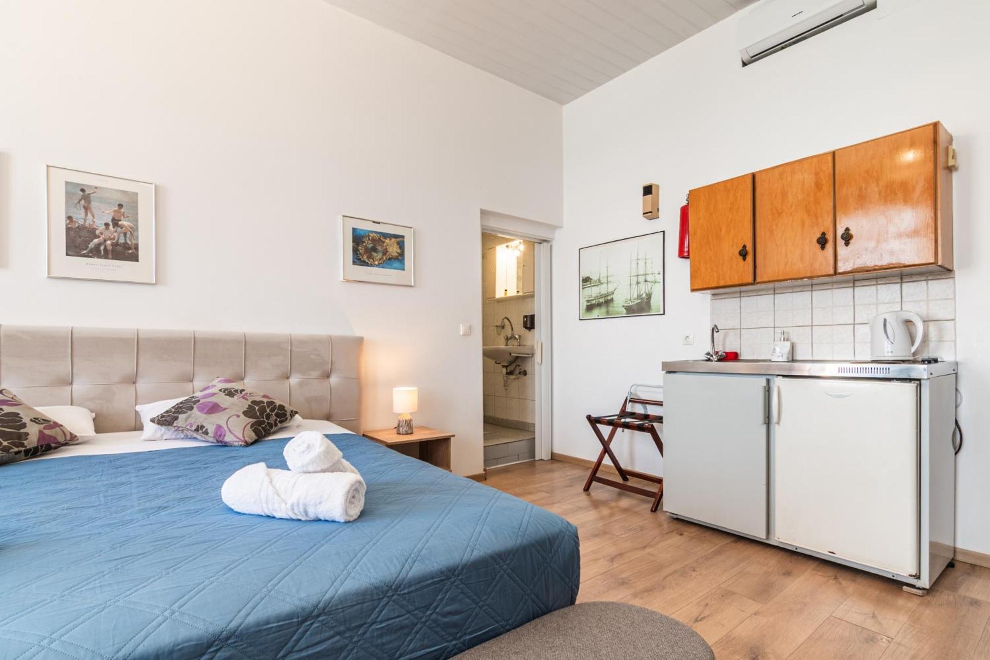 Villa Venezia Chrissi Akti Chania Exterior foto